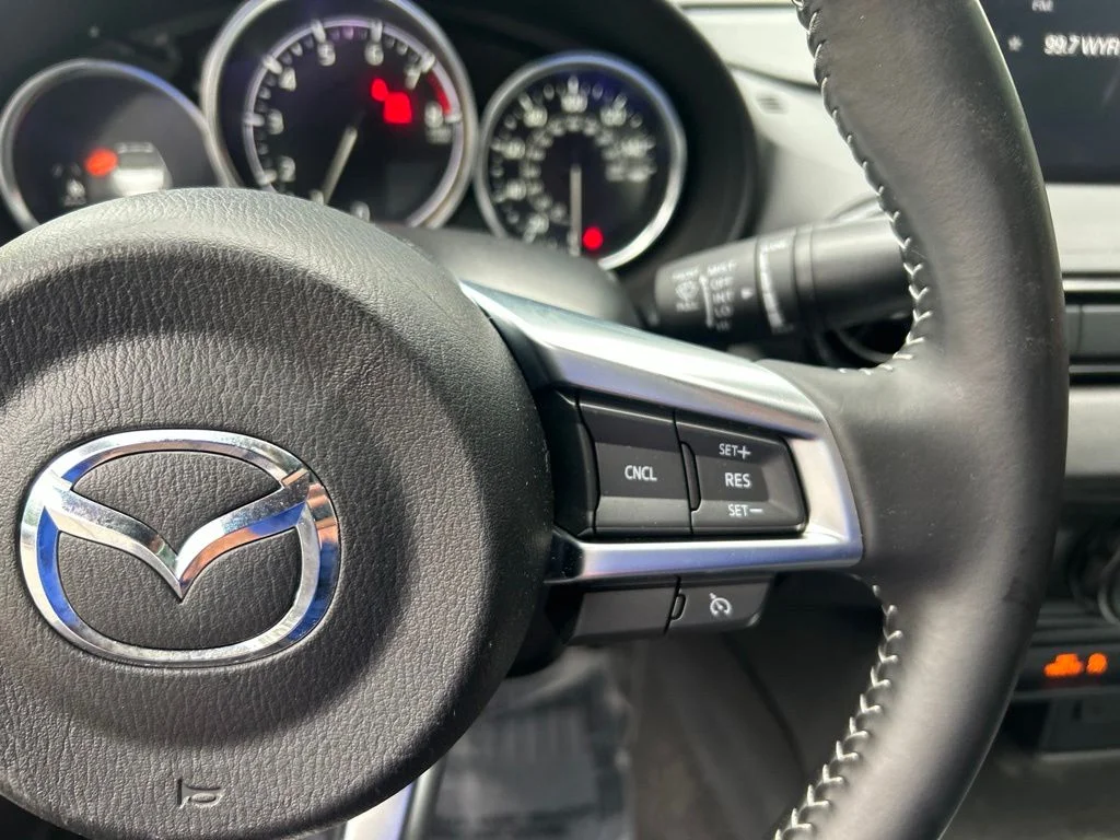 Used 2025 Red Mazda Club image 22