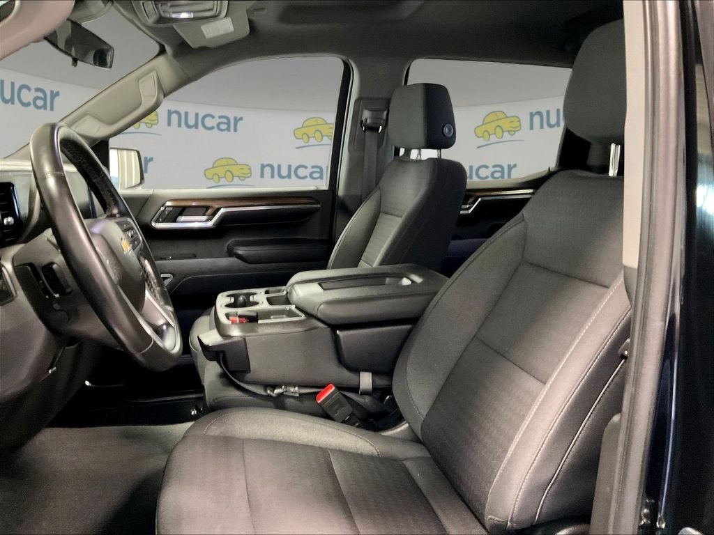 Used 2023 Black Chevrolet LT image 7