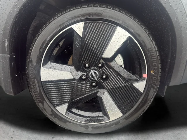 Certified Used 2026 Gray Nissan SR image 27