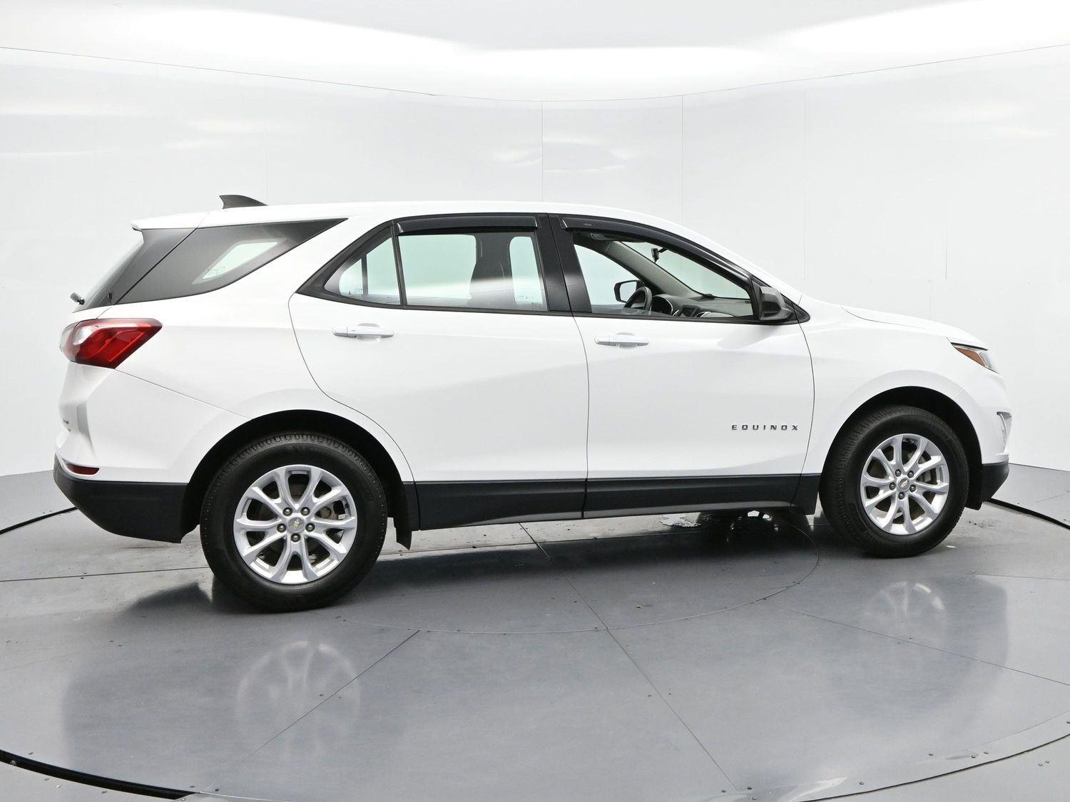 Used 2019 SUMMIT WHITE Chevrolet LS image 8