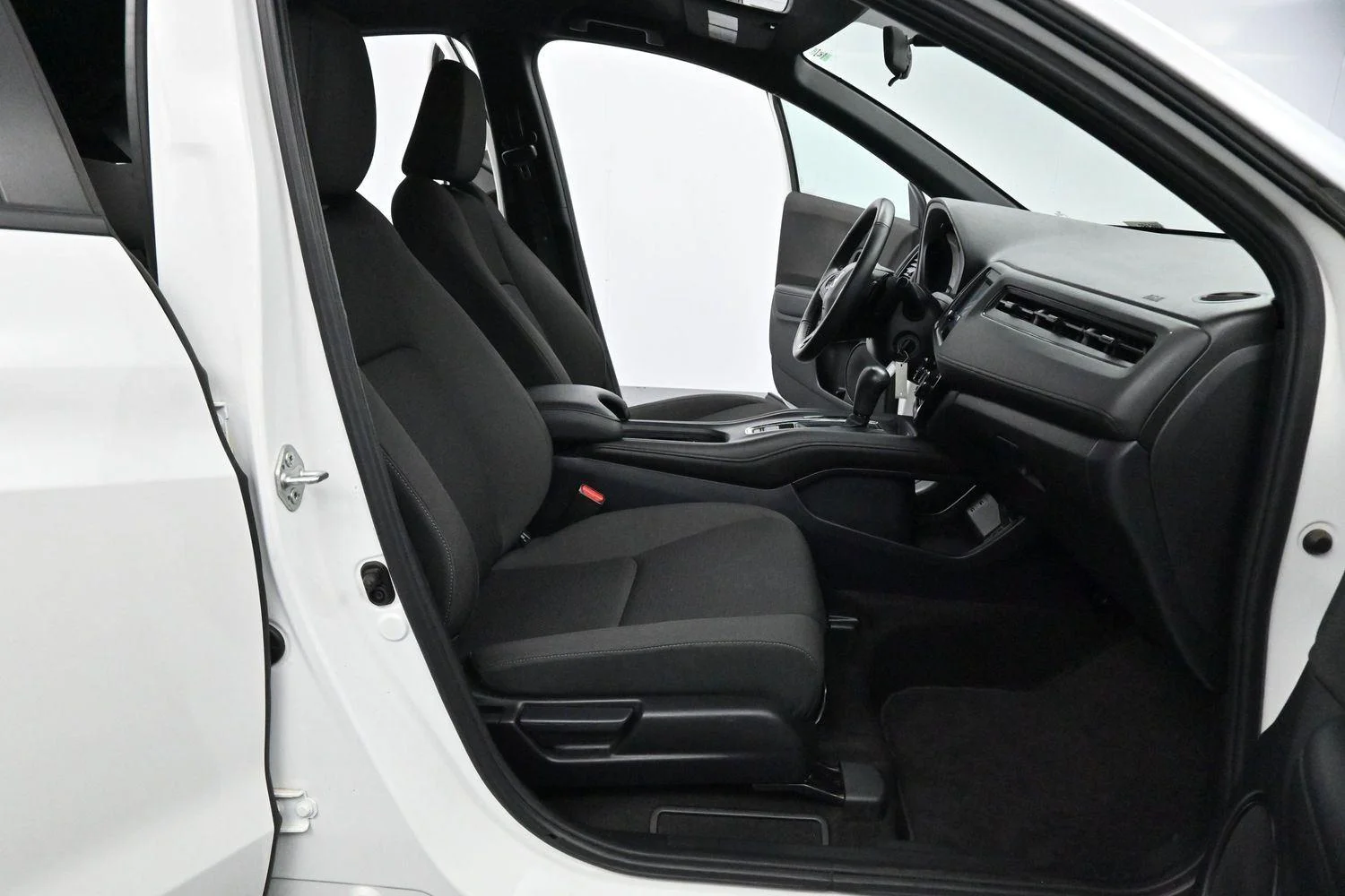 Used 2022 Platinum White Pearl Honda Sport image 26