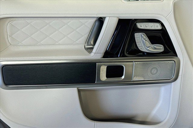New 2027 MANUFAKTUR Monza Grey Magno Mercedes-Benz AMG® G 63 image 46