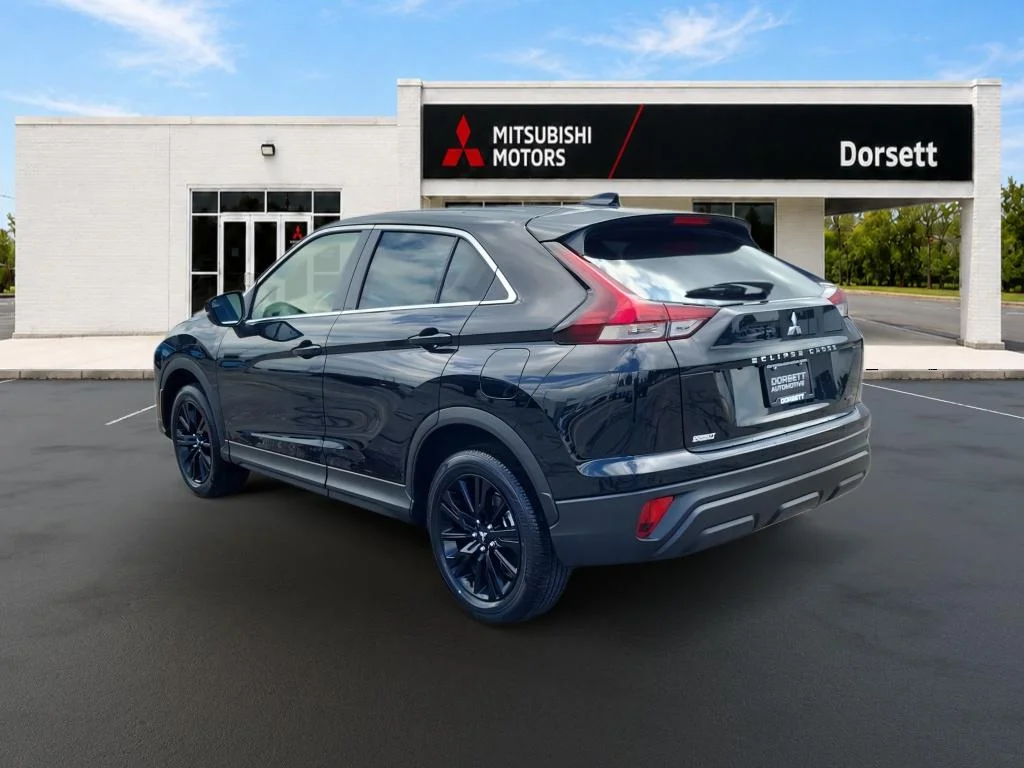 New 2026 Labrador Black Pearl Mitsubishi LE image 8