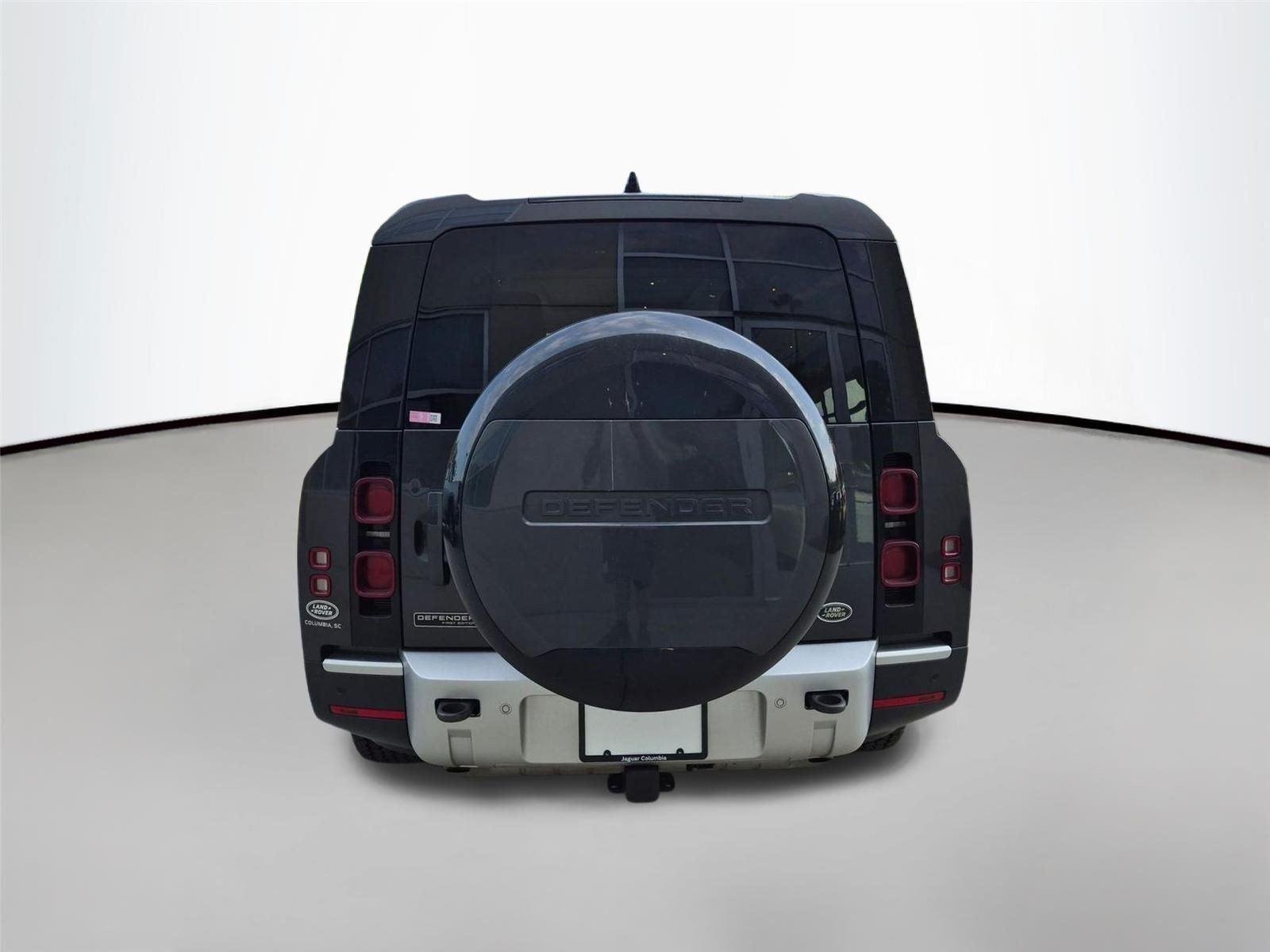Used 2023 Carpathian Grey Premium Metallic Land Rover First Edition image 6