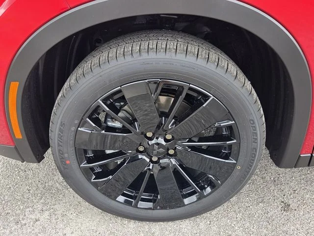 New 2026 Red Mitsubishi LE 1.5T 2WD image 4