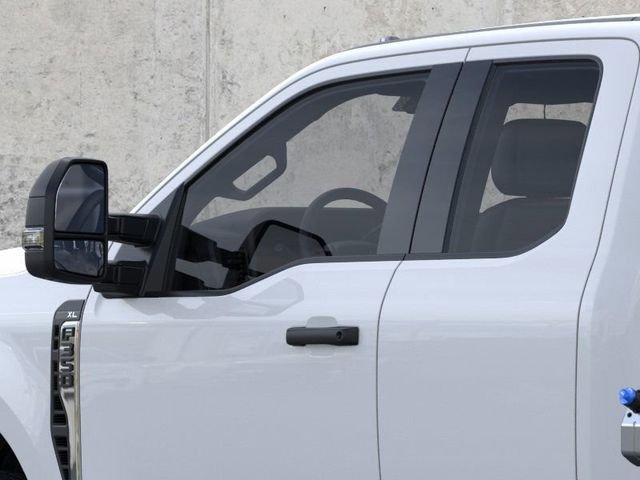 2025 Ford F-350 Super Duty Chassis Cab XL - Photo 20