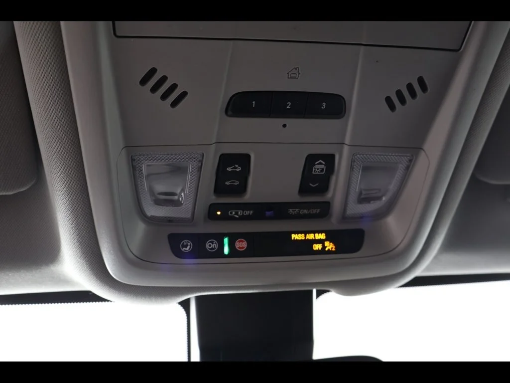 Used 2022 Black GMC AT4 image 19
