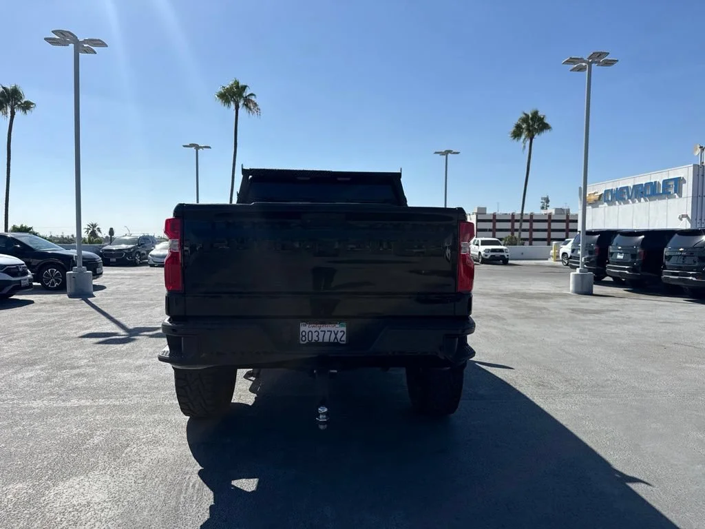 Used 2020 BLACK Chevrolet RST image 6