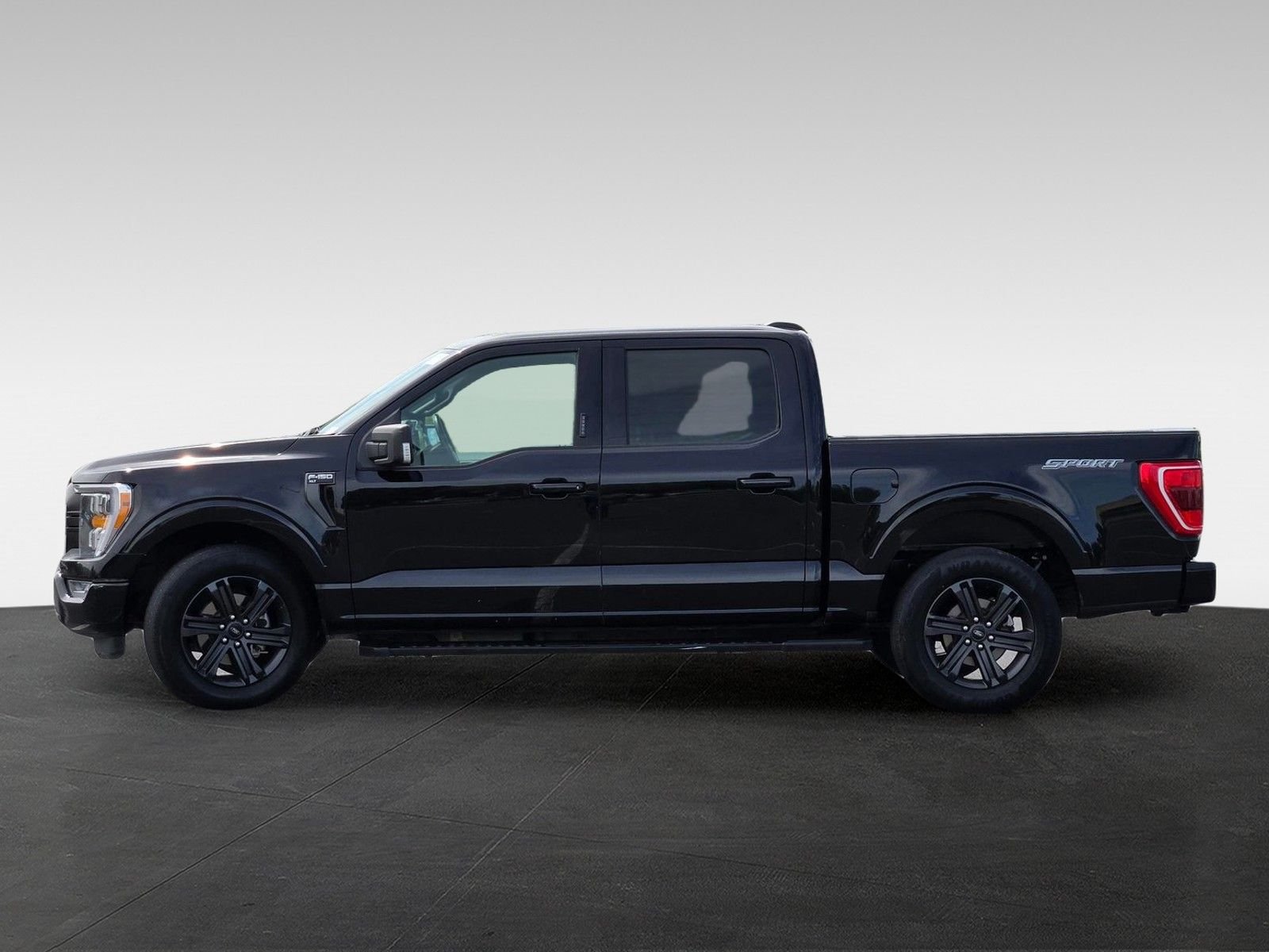 2023 Ford F-150 XLT photo 6