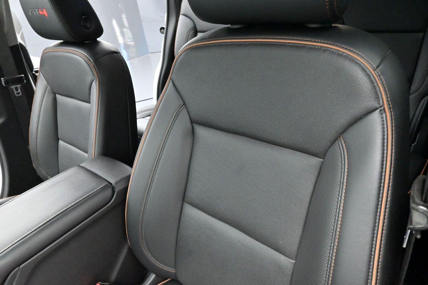 Used 2021 SUMMIT WHITE GMC AT4 image 16
