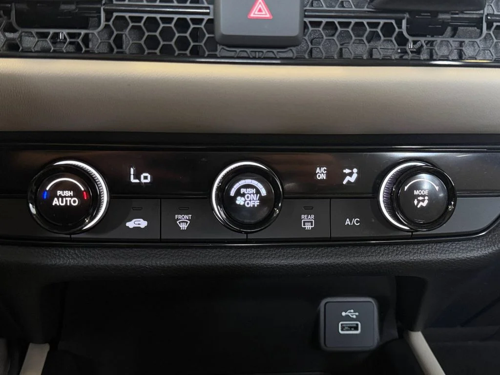 Used 2023  Honda LX image 22