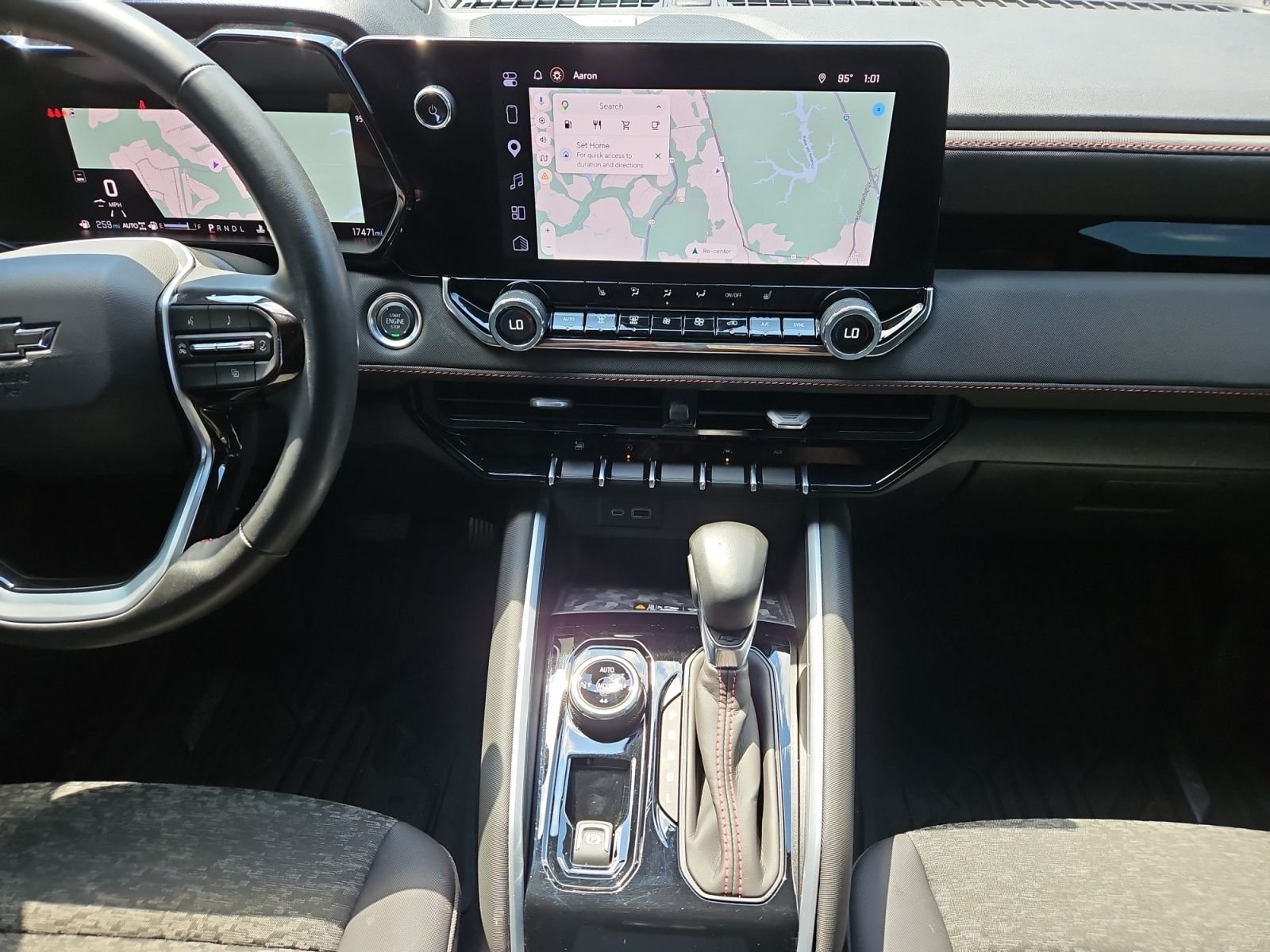 Used 2025 Gray Chevrolet Z71 image 11