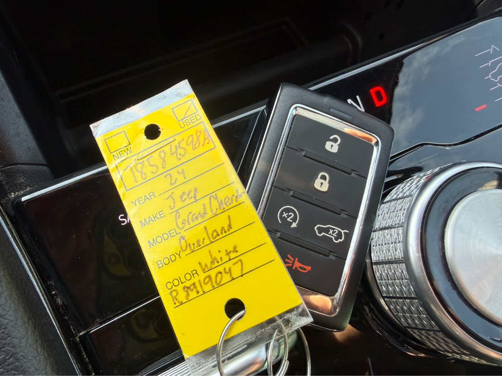 Used 2024 Bright White Clearcoat Jeep Overland image 32
