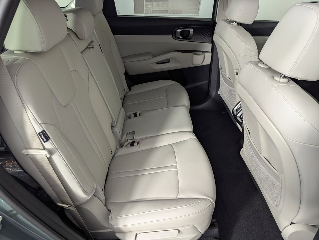 New 2026 Cityscape Green Kia EX image 32
