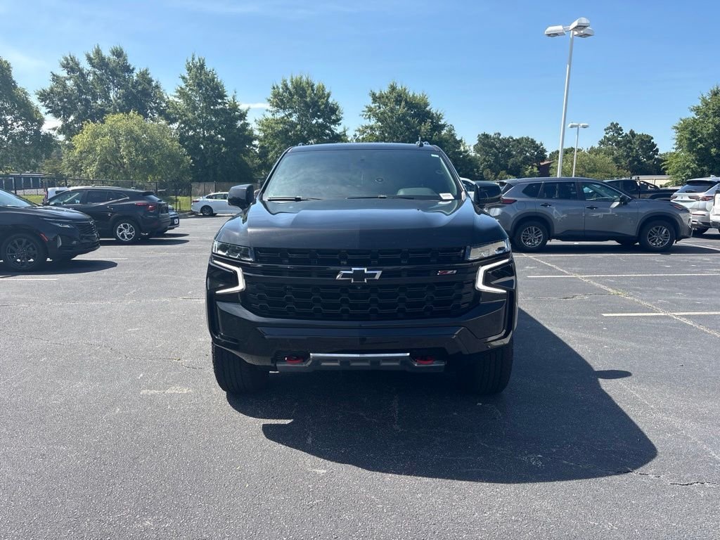 Used 2023 Black Chevrolet Z71 image 9