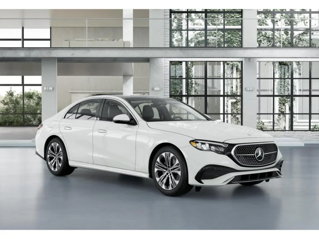 2025 Mercedes-Benz E-Class E350 - Photo 11