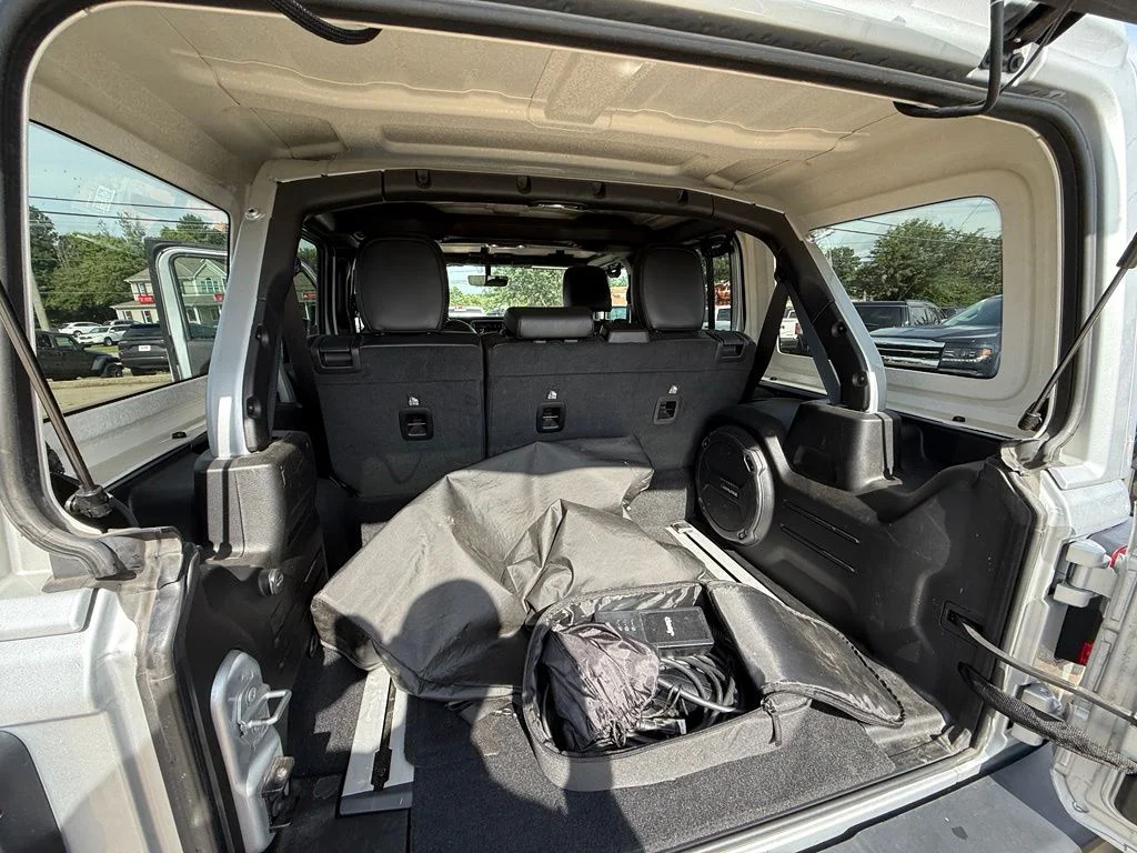 Used 2022 Silver Jeep Unlimited Sahara 4xe image 28