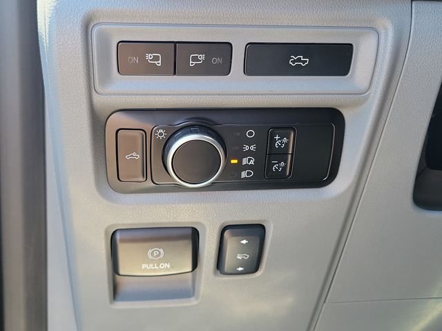 Certified Used 2023 Oxford White Ford XLT image 15