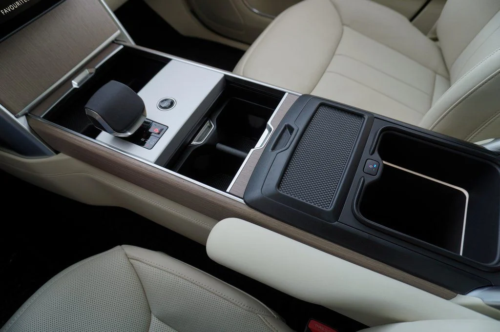 Used 2026 Gold Land Rover SE image 29