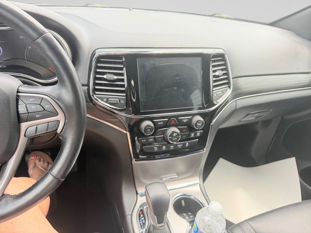 Used 2019 Black Jeep Limited image 12