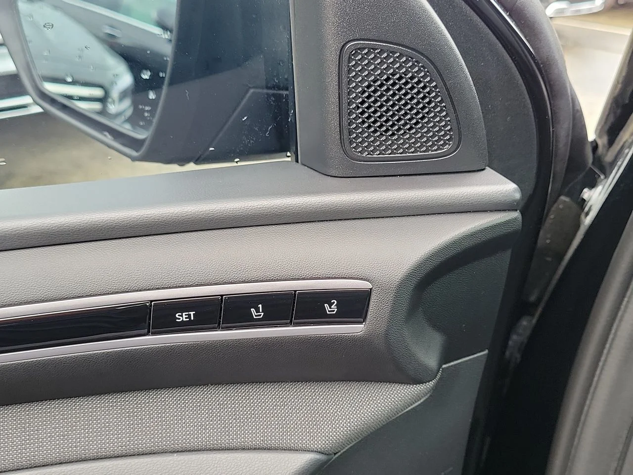 Used 2024 Black Hyundai Limited image 27