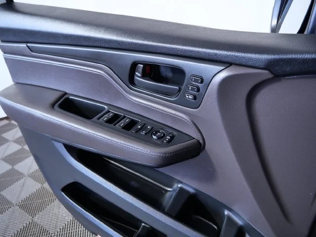 Certified Used 2018 Gray Honda EX-L image 28