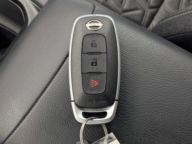 Used 2025 Super Black Nissan SV image 29