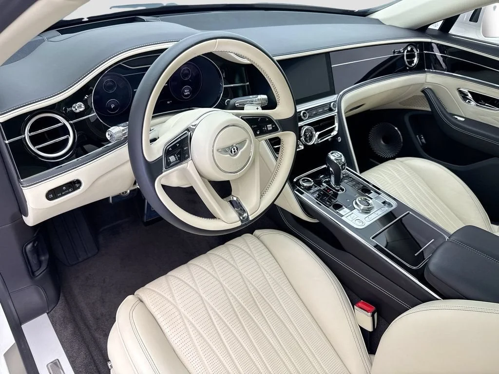 Used 2020 Glacier White Solid Bentley W12 image 9