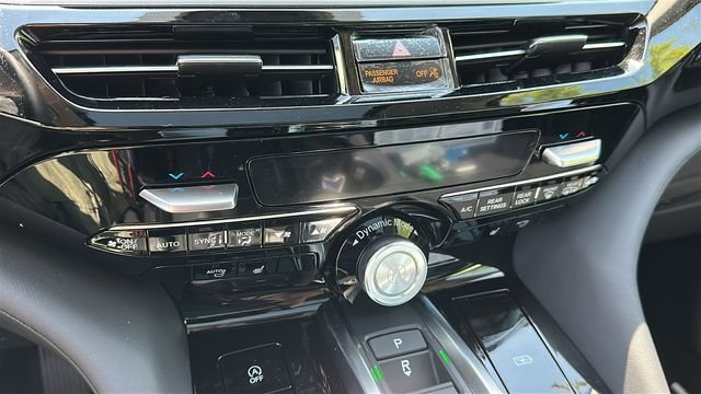 New 2026 Platinum White Pearl Acura Technology Package image 18