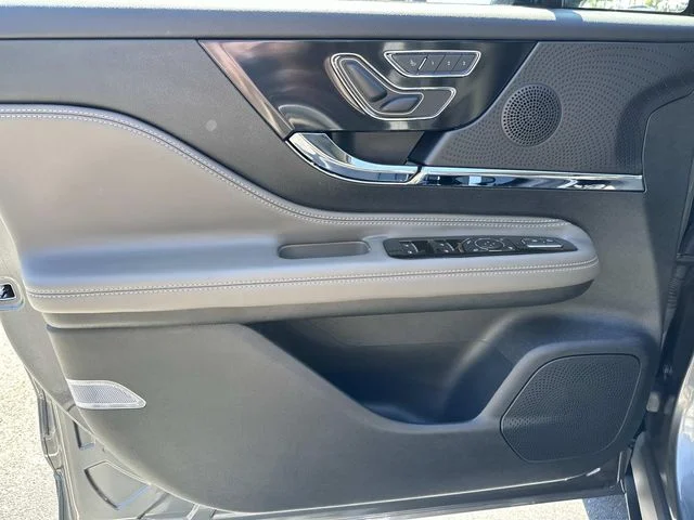 2026 Lincoln Corsair Premiere - Photo 17