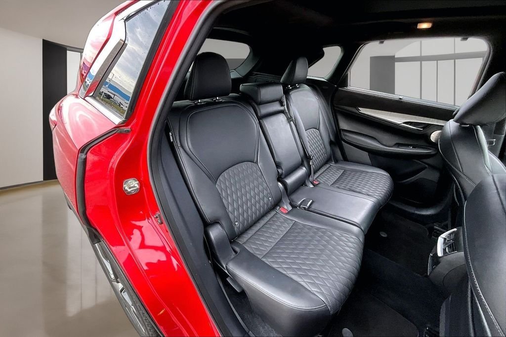 Used 2022 Red INFINITI Autograph image 27