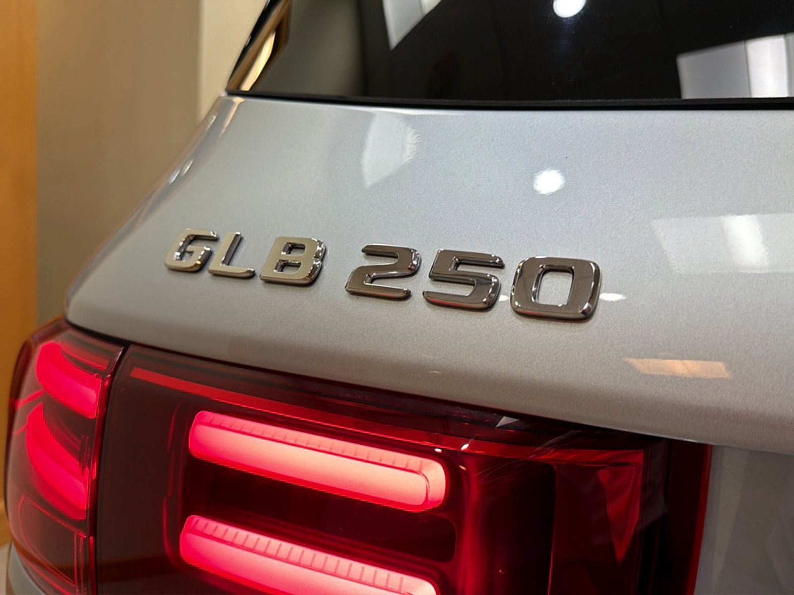 Used 2026 Cirrus Silver Metallic Mercedes-Benz  image 30