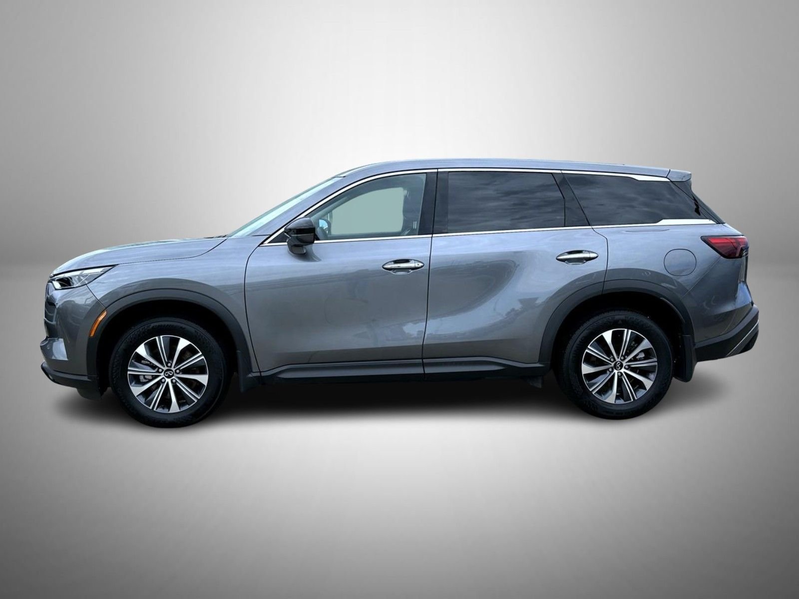 Certified Used 2025 Gray INFINITI PURE image 8