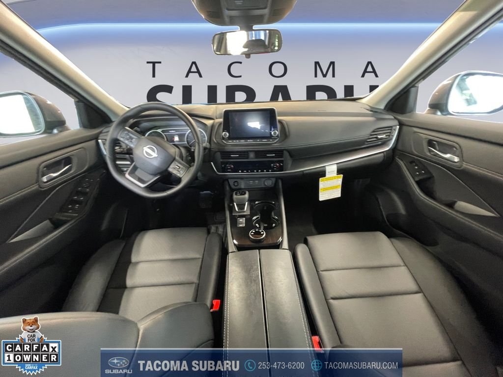Used 2025 Gray Nissan SV image 12