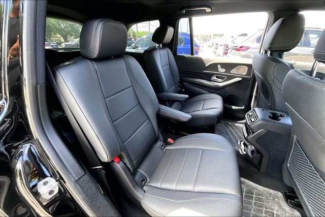 Used 2025 Black Mercedes-Benz GLS 450 image 24