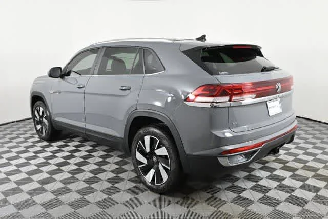 2026 Volkswagen Atlas Cross Sport SE w/Tech - Photo 6