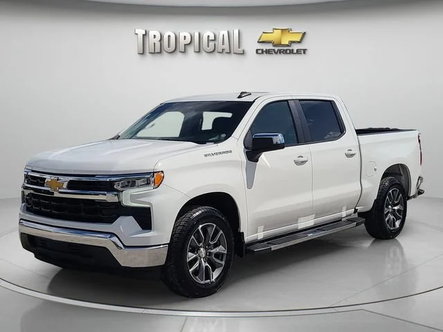 Used 2023 SUMMIT WHITE Chevrolet LT image 1