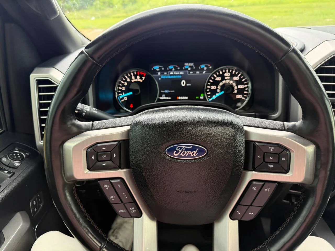 Used 2020 Blue Ford Platinum 4x4 4dr SuperCrew 5.5 ft. SB image 17