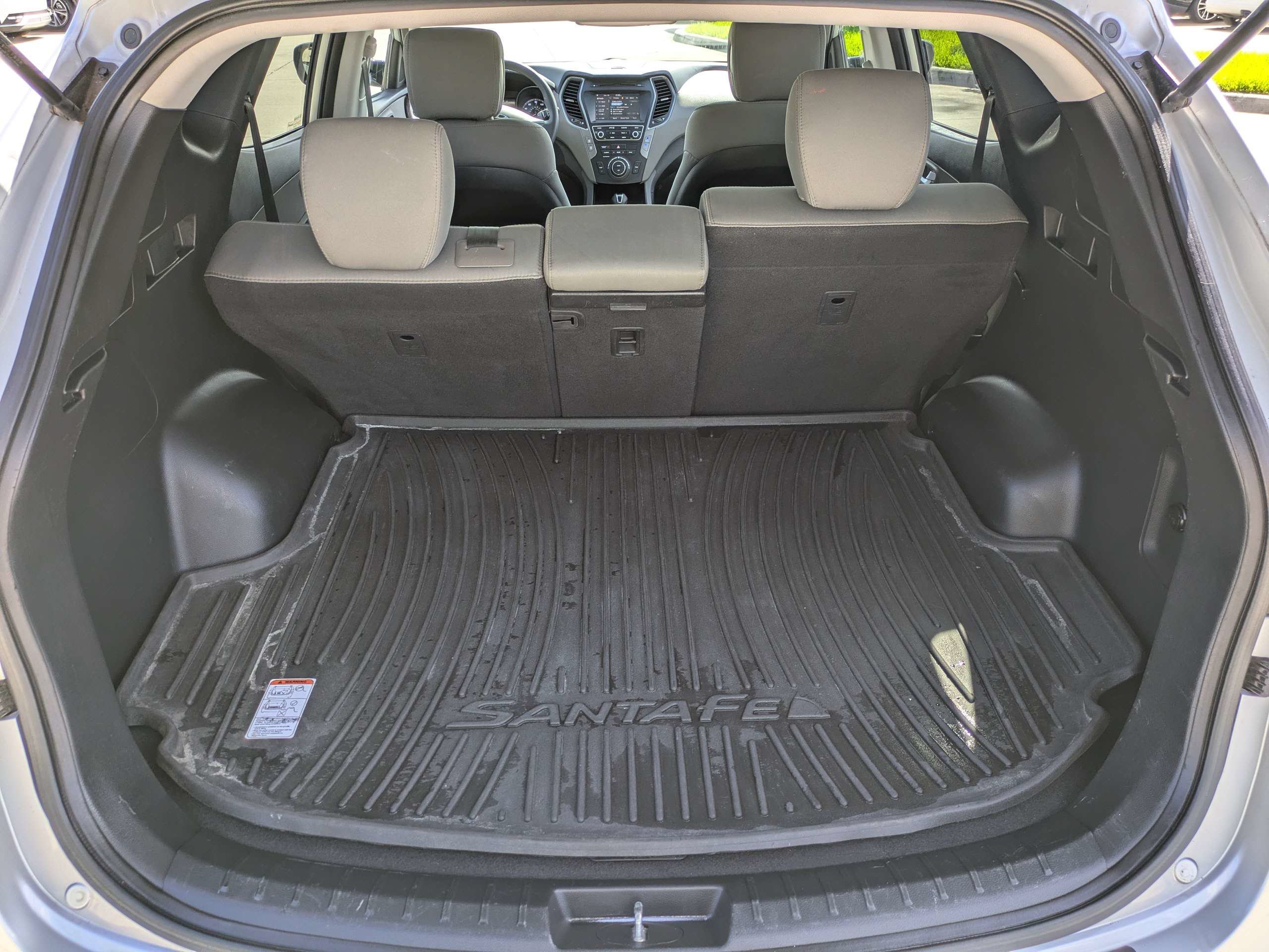 Used 2017 Sparkling Silver Hyundai 2.4L image 11