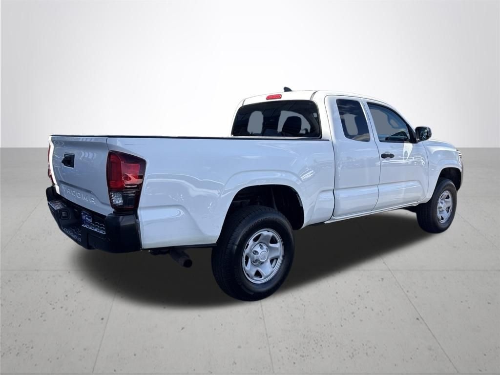 Used 2022 White Toyota SR image 6