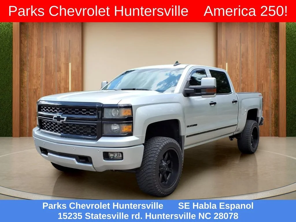 Used 2015 SILVER ICE METALLIC Chevrolet LTZ image 27