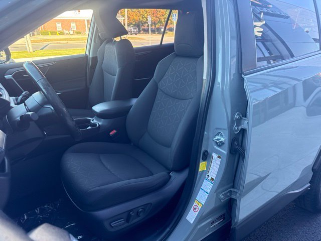 Used 2019 Gray Toyota XLE image 13