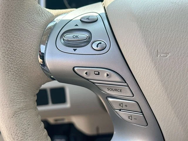 Used 2018 Black Nissan SL image 43