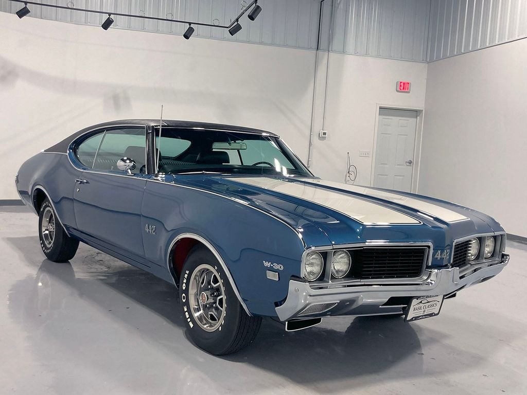 Used 1969  Oldsmobile  image 8