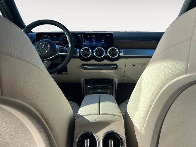 New 2026 Silver Mercedes-Benz GLB 250 image 15