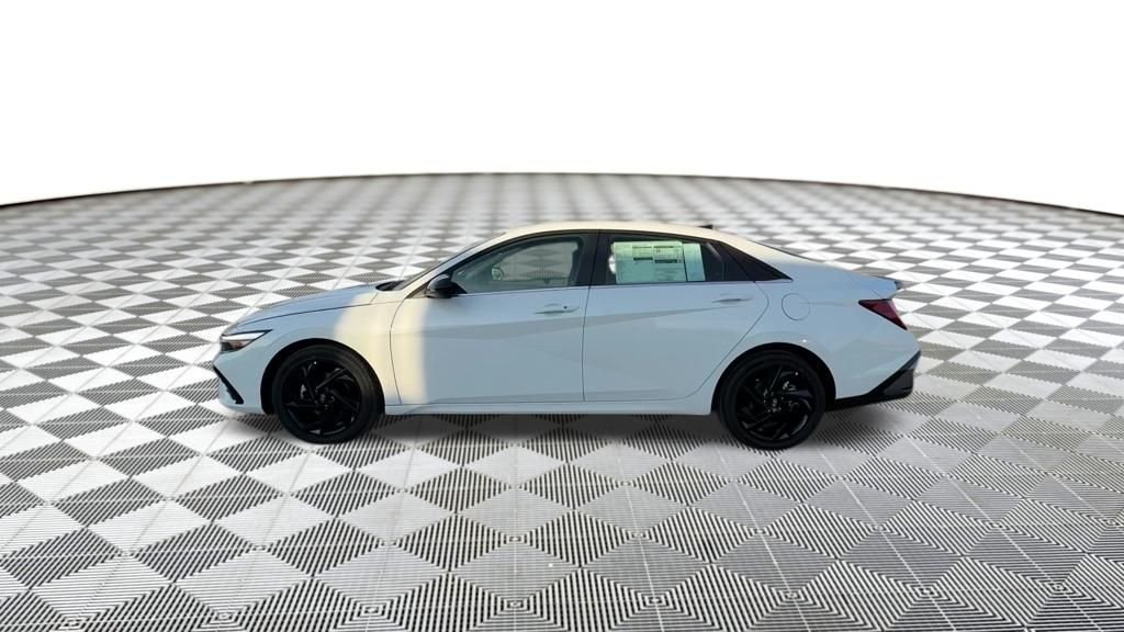New 2026 White Hyundai SEL Sport image 32