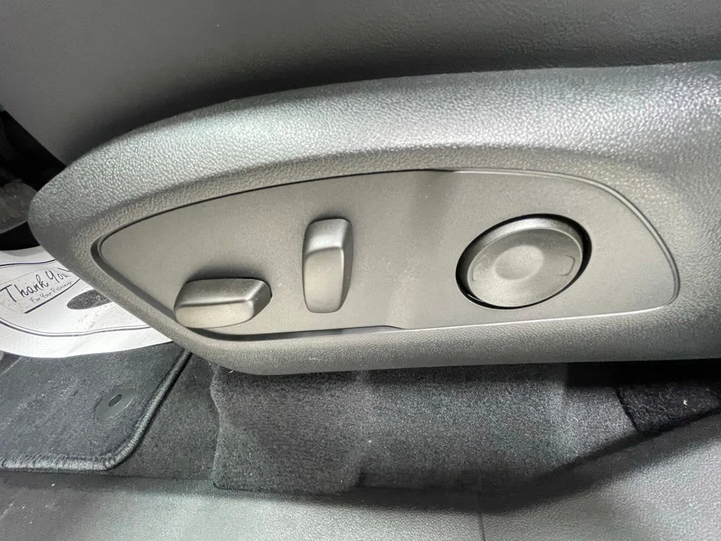 2026 GMC Acadia Elevation - Photo 19