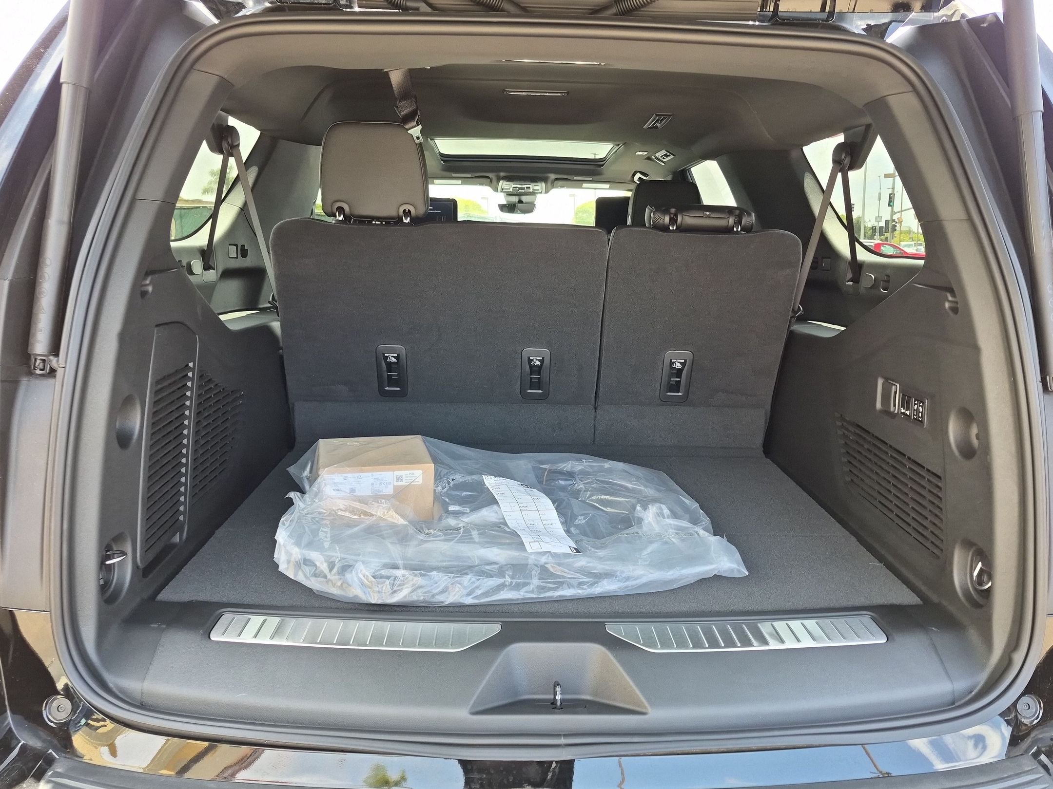 2026 GMC Yukon XL Denali - Photo 33