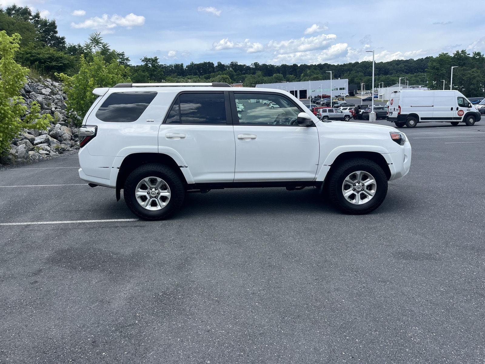 Used 2019 Super White Toyota SR5 image 14
