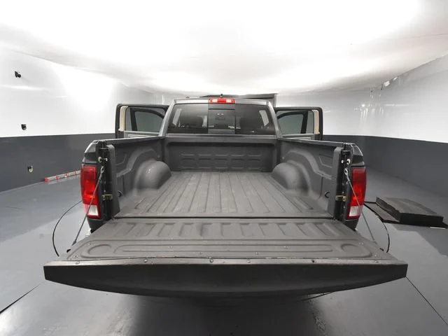 2017 RAM Ram 1500 Pickup SLT - Photo 32